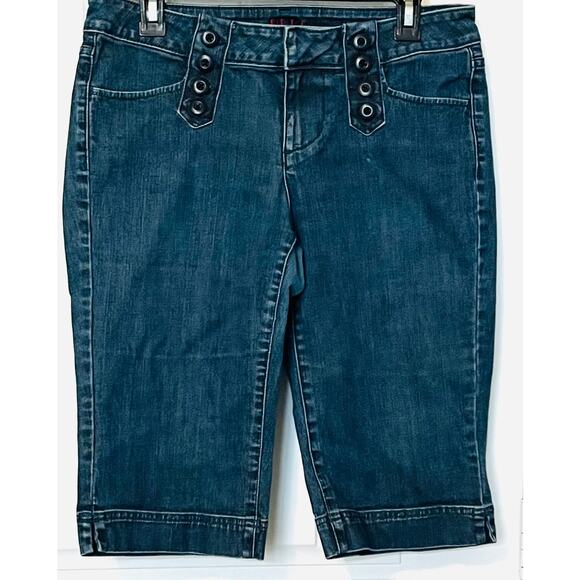 ELLE HIGH-RISE CAPRI JEANS, WOMENS, 8 (32 WAIST), DENIM BLUE-SLIGHTLY DISTRESSED - Picture 1 of 11